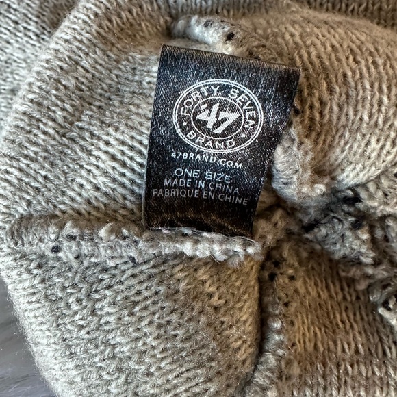 EUC 47‎ Men's Bear Pattern Beanie - Black and Gray One Size - Picture 4 of 4